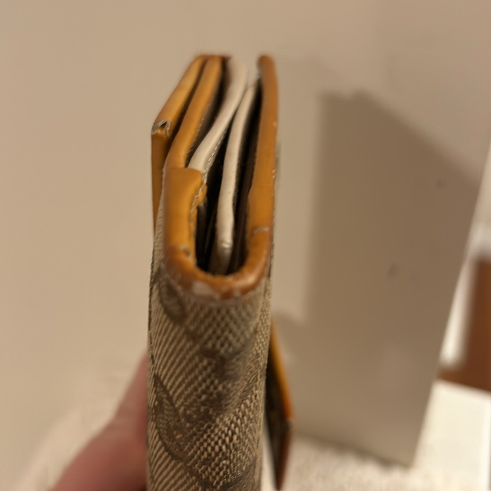 Gucci GG Brown Cream Hawaii Exclusive 112715 Long Bi-fold Wallet Leather Trim - Picture 14 of 17